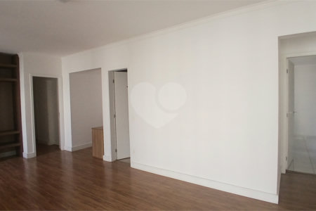 Apartamento para alugar com 3 quartos, sendo 1 suíte,  no Centro, São Bernardo do Campo, SP