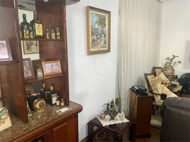 Sobrado à venda com 3 quartos, sendo 1 suíte,  em Tremembé, São Paulo, SP