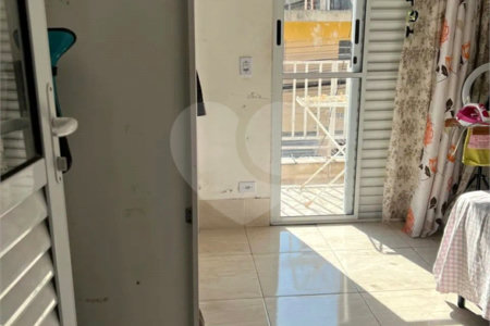 Casa à venda com 3 quartos em Jardim Suína, Taboão da Serra, SP