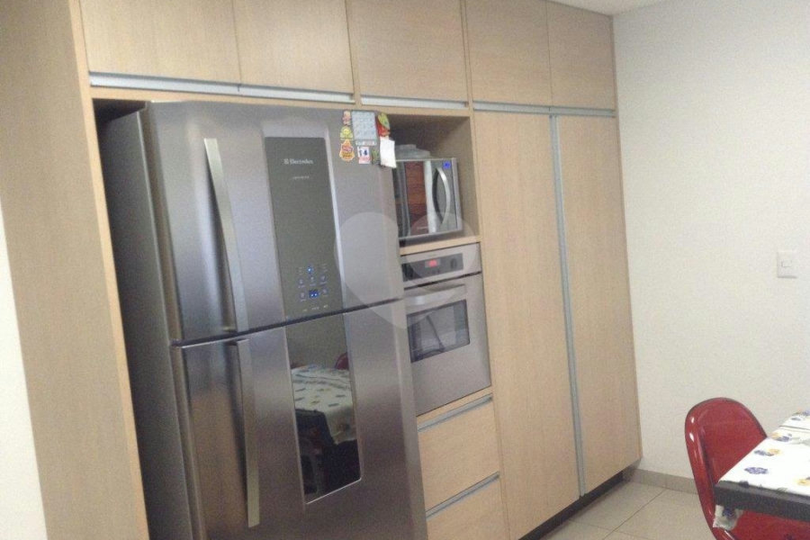 Sobrado à venda com 3 quartos, sendo 1 suíte,  em Vila Mazzei, São Paulo, SP
