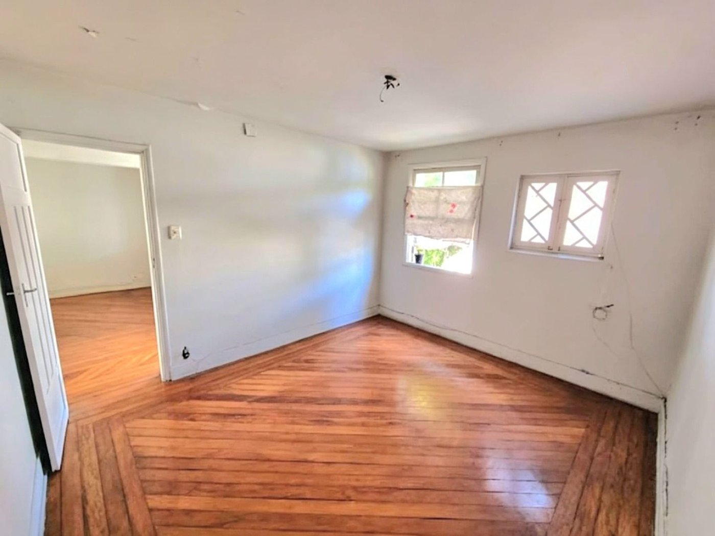 Casa com 3 dormitórios à venda, 119 m² por R$ 689.000,00 - Pompéia - Santos/SP