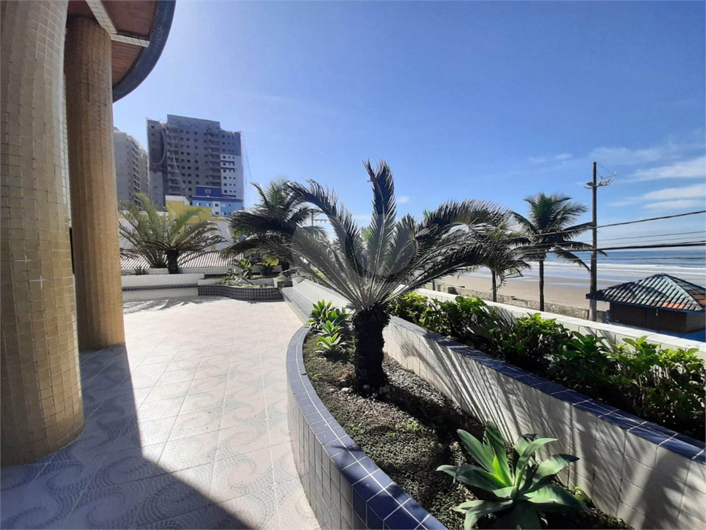 Apartamento à venda com 2 quartos, sendo 1 suíte, em Vera Cruz, Mongaguá, SP