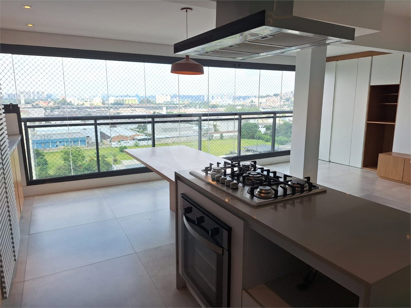 Apartamento à venda com 2 quartos, sendo 1 suíte,  em Vila Leopoldina, São Paulo, SP