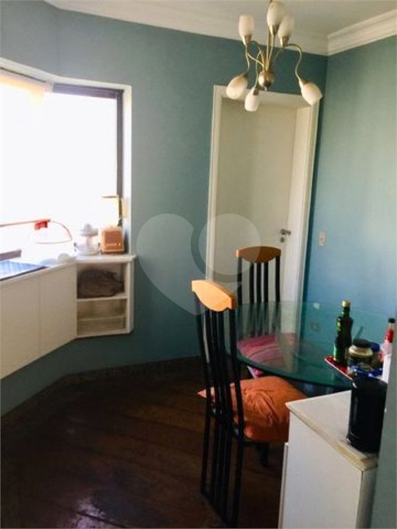 Apartamento à venda com 4 quartos, sendo 2 suítes,  em Aclimação, São Paulo, SP