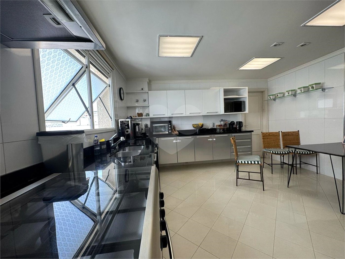 Apartamento à venda com 3 suítes em Consolação, São Paulo, SP