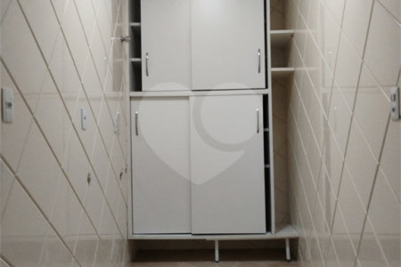 Sobrado à venda com 3 quartos, sendo 1 suíte, em Vila Paulista, São Paulo, SP