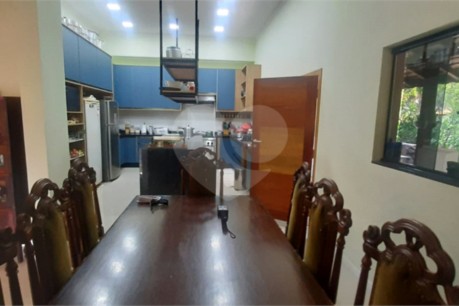 Casa à venda ou para alugar com 5 quartos, sendo 4 suítes, no condomínio Sausalito, Mairiporã - SP