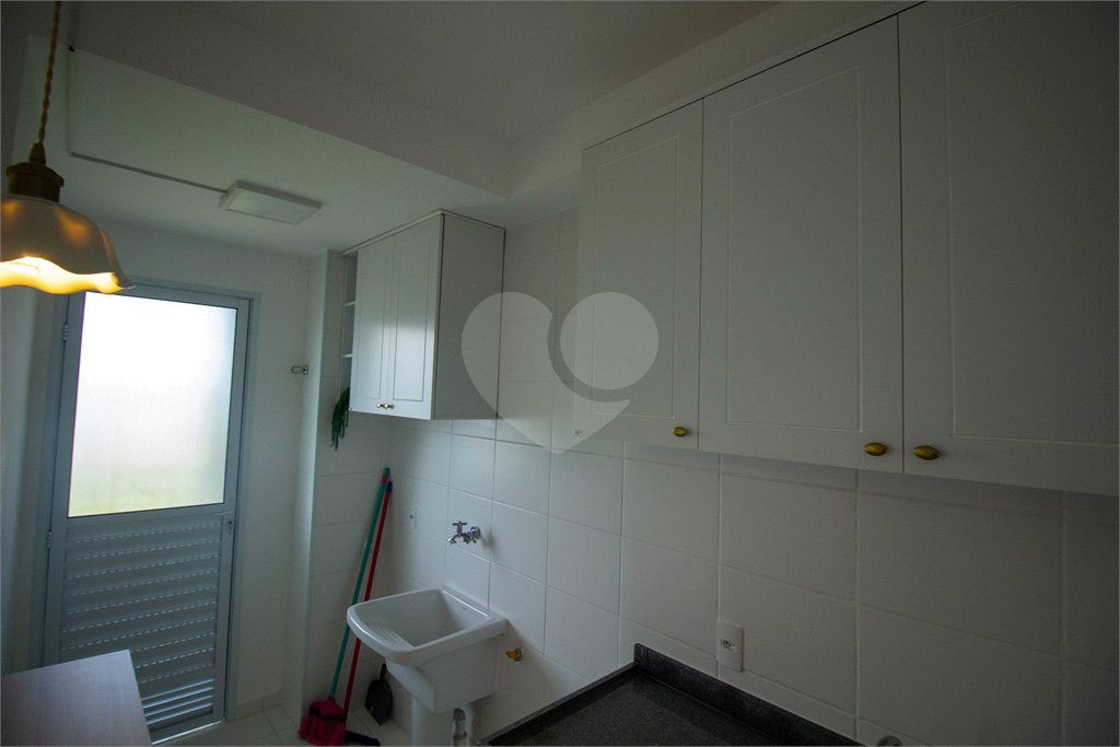 Apartamento para alugar com 2 quartos, sendo 1 suíte, em Chácaras Manão, Mairinque, SP
