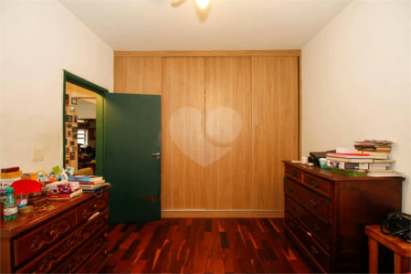 Apartamento à venda com 2 quartos, sendo 1 suíte, em Pinheiros, São Paulo, SP