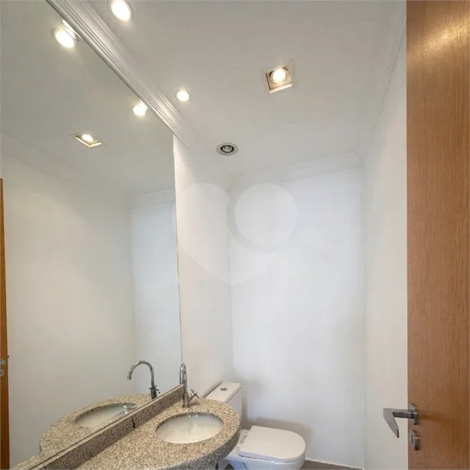 Apartamento de alto padrão com 128 m², 3 suítes, 2 vagas, vista para a piscina e lazer completo em condomínio clube no coração de Nova Petrópolis.