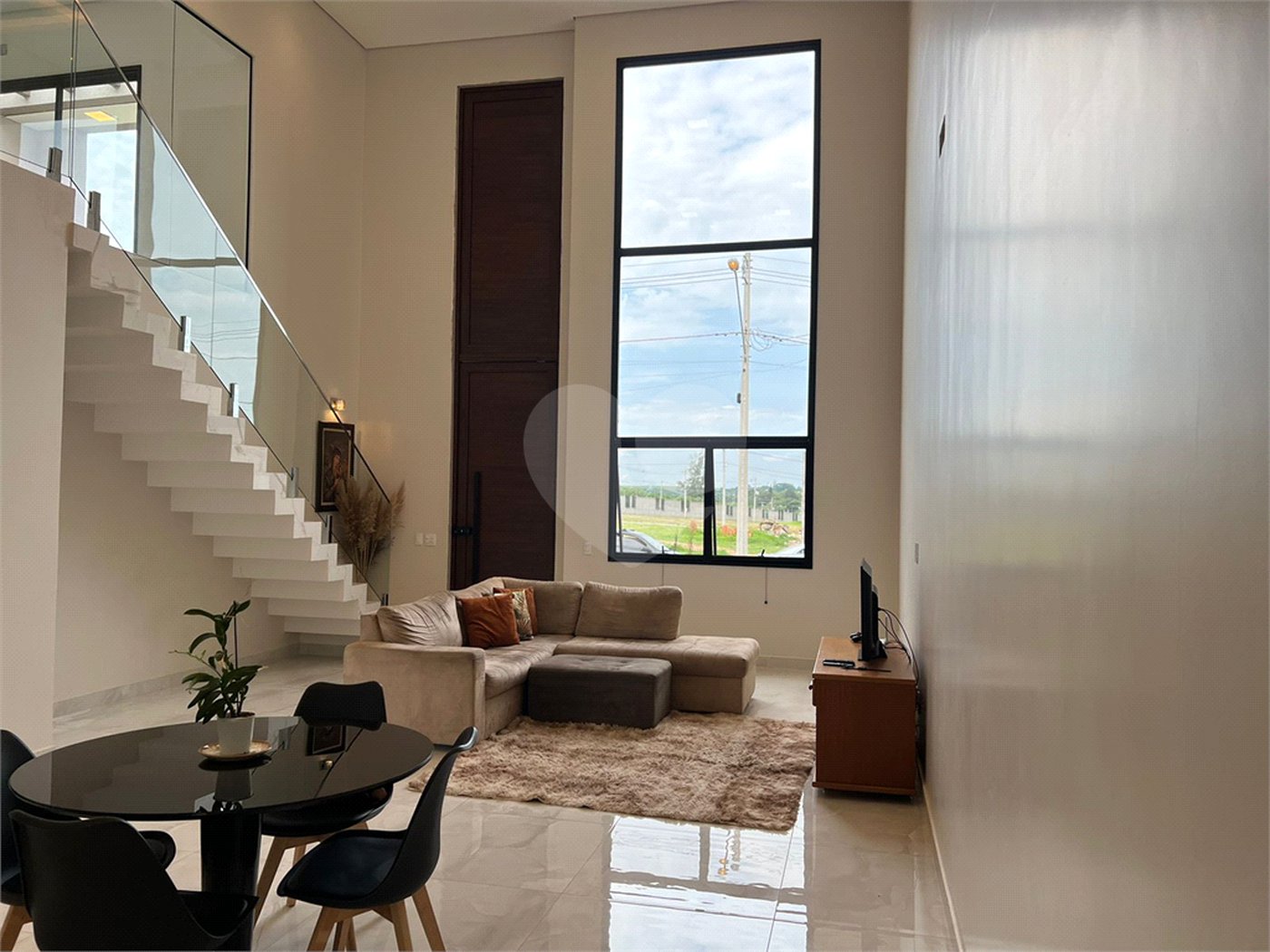 Casa à venda com 3 quartos, sendo 1 suíte, no condomínio Residencial Evidências, Indaiatuba - SP
