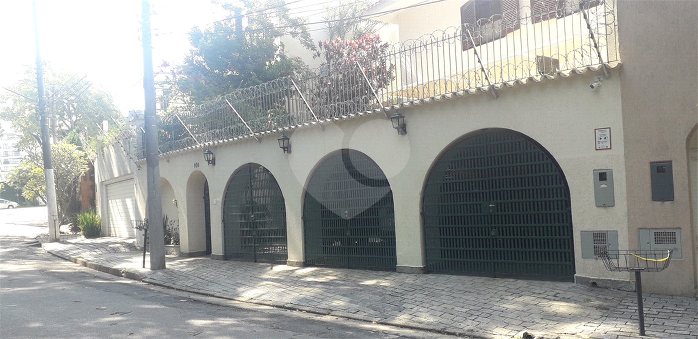 Casa à venda com 3 quartos, sendo 2 suítes, em Jardim Leonor, São Paulo, SP