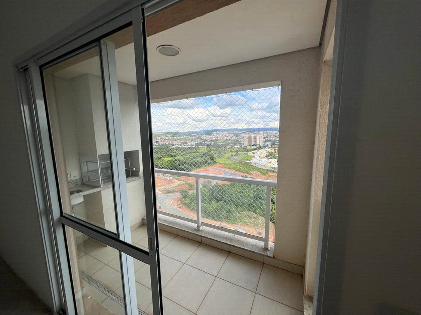 Apartamento à venda com 3 suítes em Jardim Emília, Sorocaba, SP