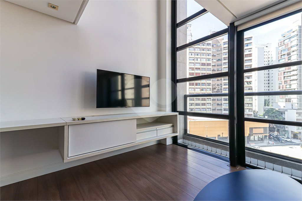 Duplex à venda com 1 suíte em Vila Nova Conceição, São Paulo, SP