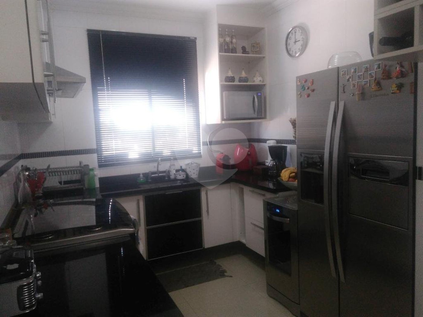 Casa à venda com 3 quartos, sendo 1 suíte,  no condomínio Algarve Residencial, São Paulo - SP