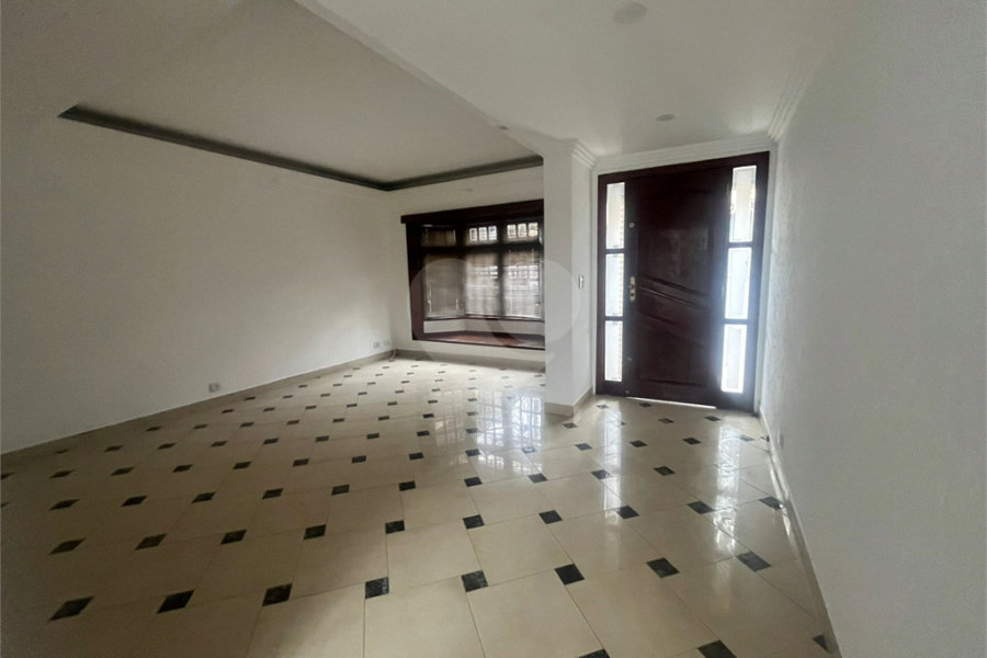 Sobrado à venda com 3 quartos, sendo 1 suíte, em Tremembé, São Paulo, SP