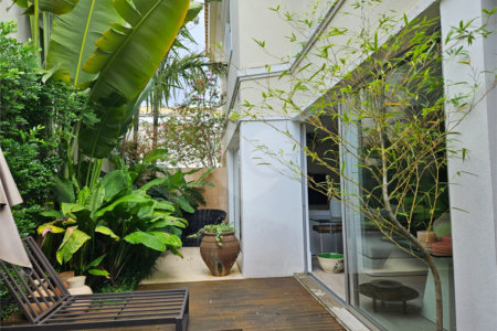Casa à venda com 4 quartos, sendo 2 suítes,  no condomínio Villa Luxis, São Paulo - SP