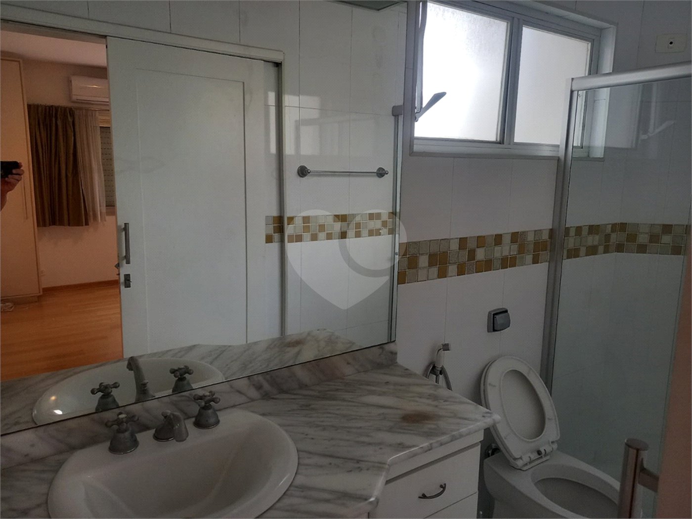 Apartamento à venda com 3 quartos, sendo 1 suíte, em Pinheiros, São Paulo, SP