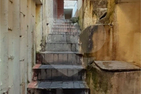 Sobrado á Venda no Ipiranga, 3 dormitórios, 2 vagas na garagem, reformado