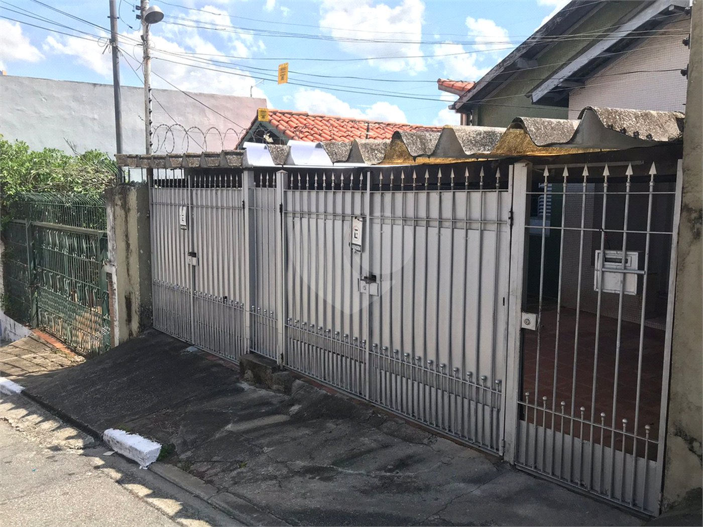 Casa Térrea à venda com 3 quartos, sendo 1 suíte,  em Vila Santo Estéfano, São Paulo, SP