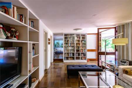 Casa à venda com 4 quartos, sendo 1 suíte,  em Jardim Leonor, São Paulo, SP
