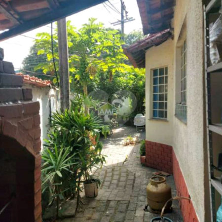 Casa à venda com 2 quartos, sendo 1 suíte, no condomínio River Plate, Rio de Janeiro - RJ