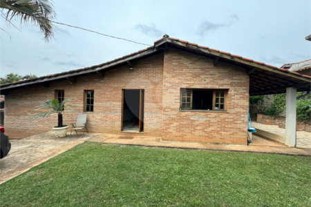 Casa à venda com 3 quartos, sendo 1 suíte, no condomínio Haras São Luiz, Salto - SP