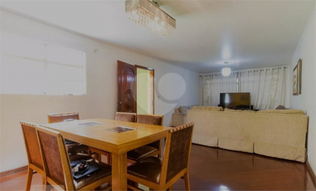 Sobrado à venda com 3 quartos, sendo 1 suíte, em Campo Grande, São Paulo, SP