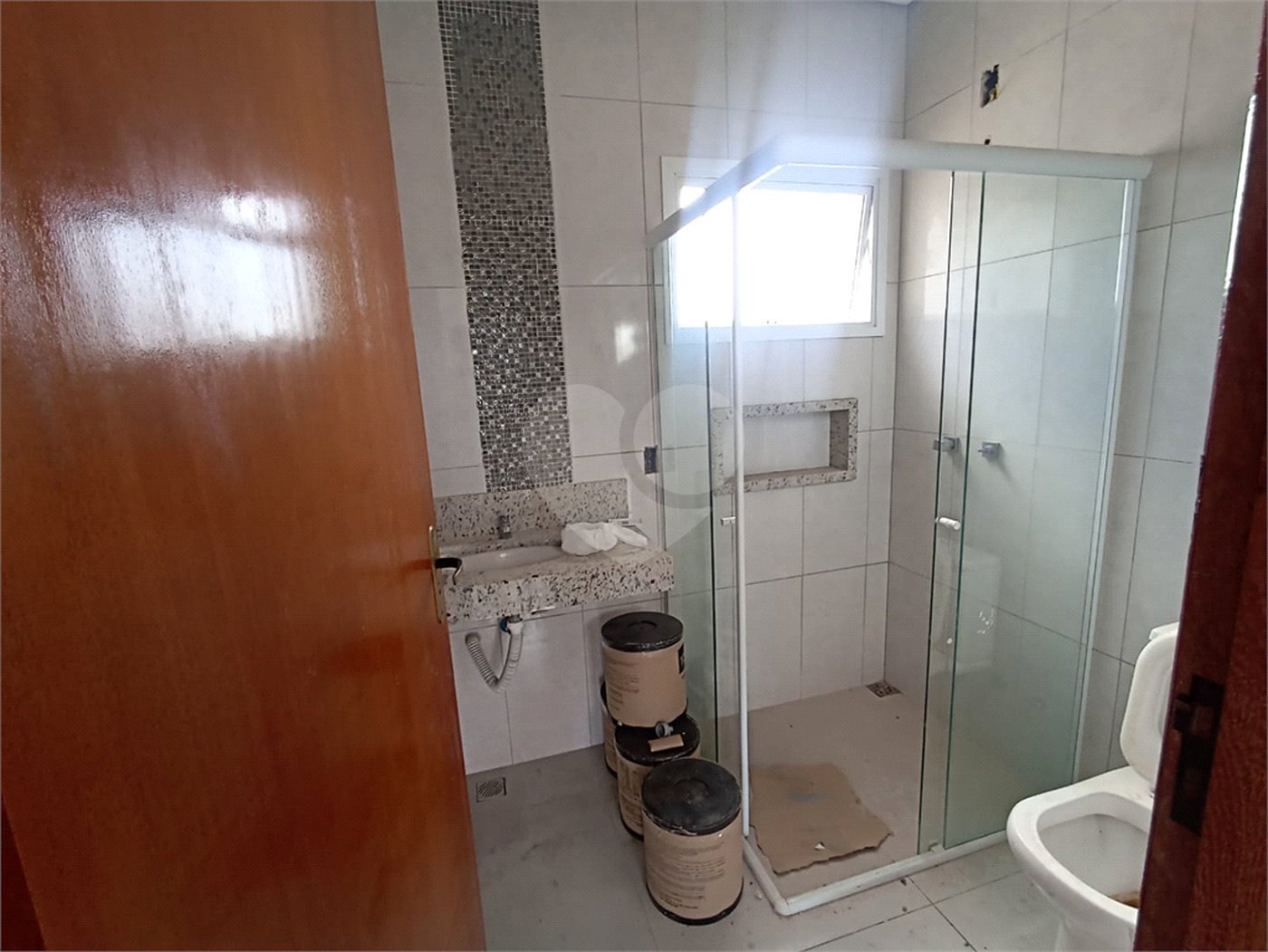 Casa à venda com 3 quartos, sendo 1 suíte, no condomínio Residencial Golden Ville, Itapetininga - SP