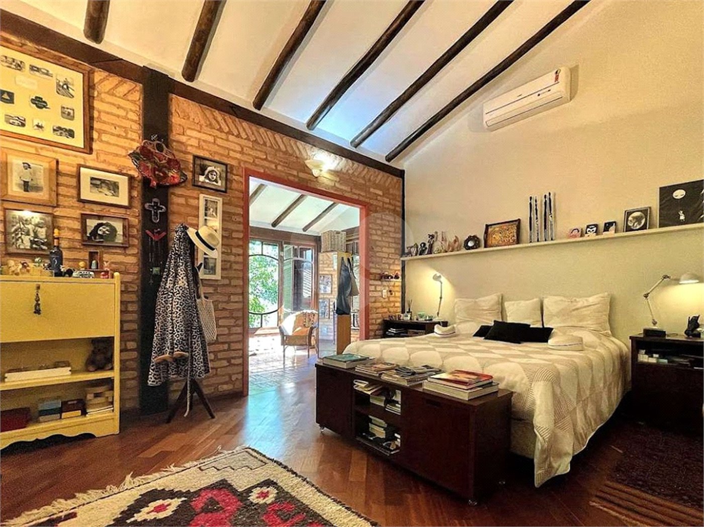 Casa à venda com 4 suítes no condomínio Jardim Mediterrâneo, Cotia - SP
