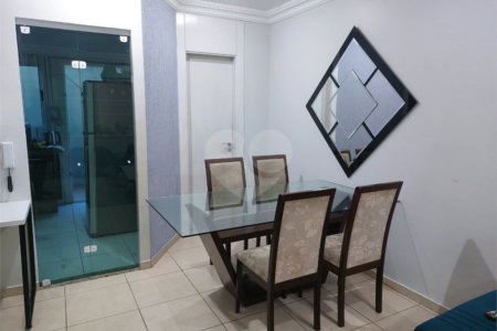 Casa à venda com 2 suítes no condomínio Villa Dell Victor, São Paulo - SP
