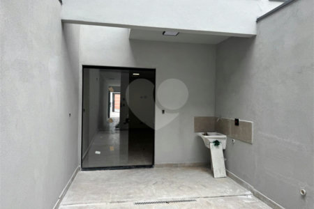 Casa em condomínio à venda com 3 quartos, sendo 1 suíte,  em Vila Alpina, São Paulo, SP
