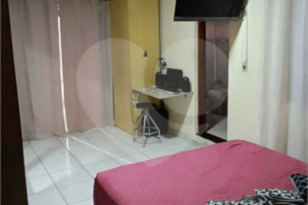 Sobrado à venda com 2 quartos, sendo 1 suíte, em Jardim Monte Cristo, Suzano, SP