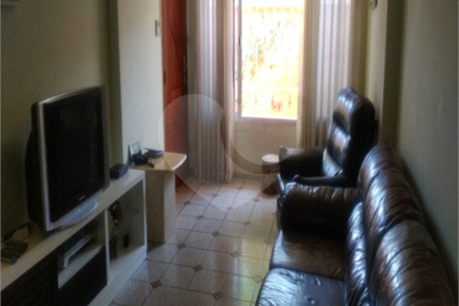 Sobrado à venda com 3 quartos em Horto, São Paulo, SP
