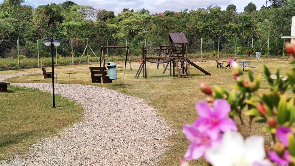 Casa à venda com 3 suítes no condomínio Terras de São Francisco, Sorocaba - SP