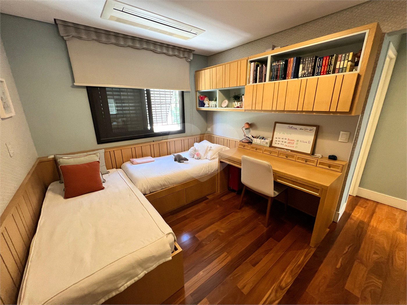 Apartamento à venda com 4 quartos, sendo 3 suítes, em Itaim Bibi, São Paulo, SP