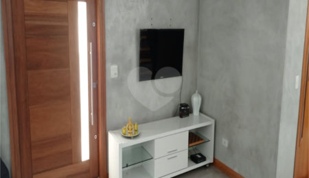 Sobrado à venda com 3 quartos, sendo 2 suítes,  em Vila Guilherme, São Paulo, SP