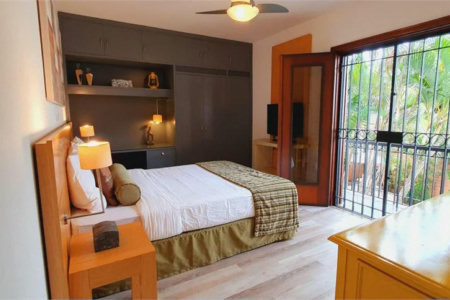 Casa à venda com 5 suítes em Jardim Leonor, São Paulo, SP