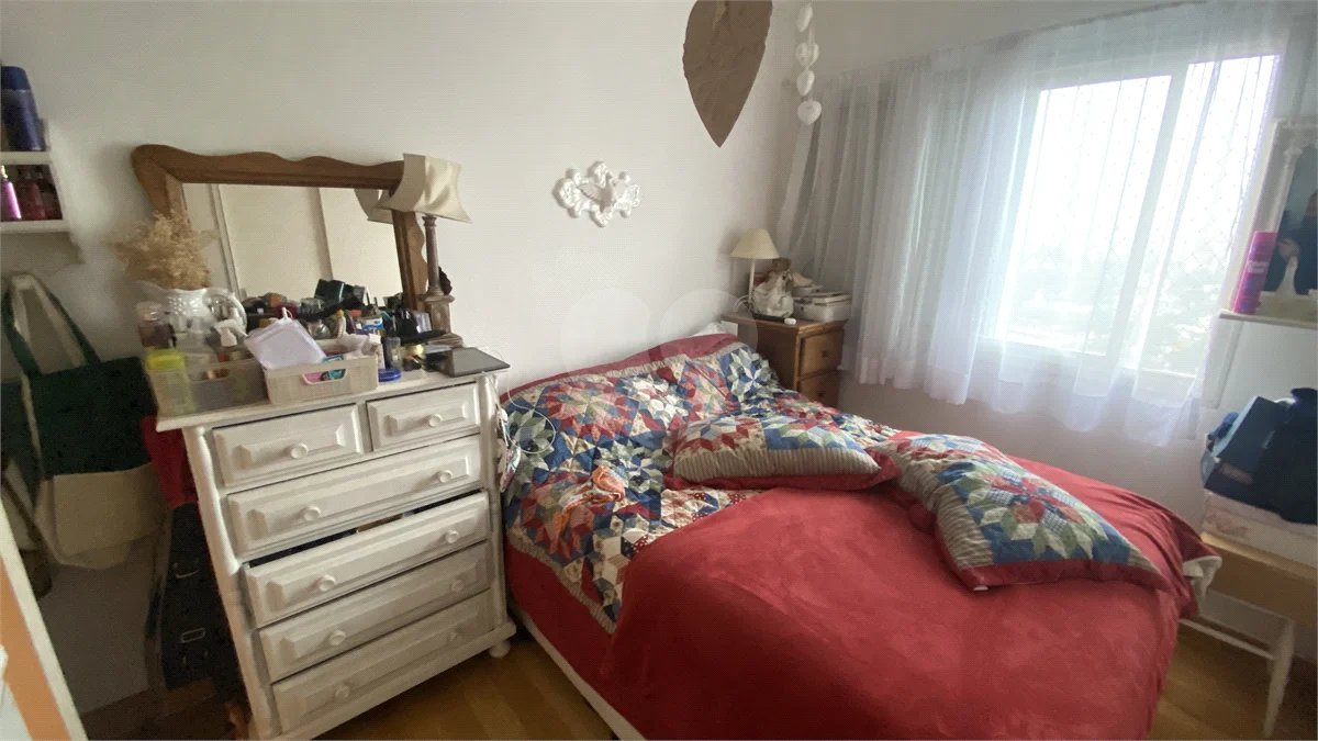 Apartamento à venda com 4 quartos, sendo 1 suíte, em Alto da Boa Vista, São Paulo, SP