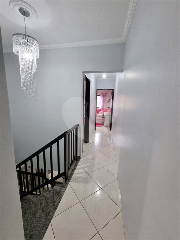 Sobrado à venda com 3 quartos, sendo 1 suíte, em Parque Capuava, Santo André, SP