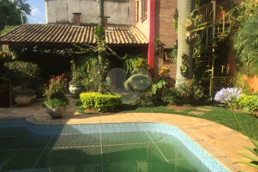 Sobrado à venda com 4 quartos, sendo 3 suítes, em Jardim Virginia Bianca, São Paulo, SP