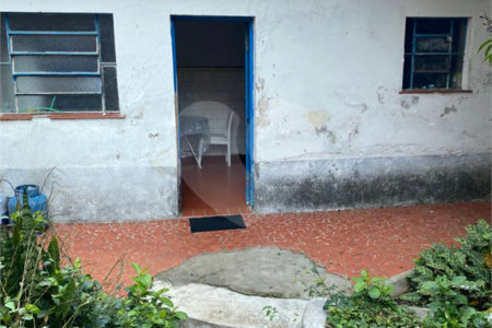 Casa à venda com 3 quartos, sendo 1 suíte, em Indianópolis, São Paulo, SP