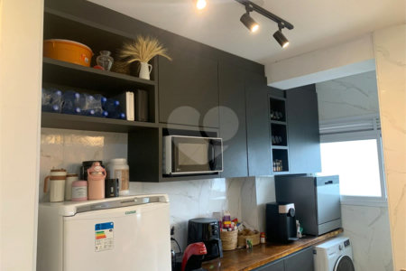 Apartamento à venda com 2 quartos em Parque Reboucas, São Paulo, SP