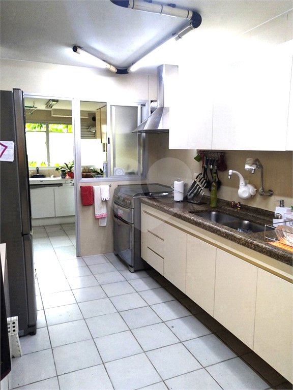 Apartamento à venda com 3 quartos, sendo 1 suíte, em Jardim Paulista, São Paulo, SP