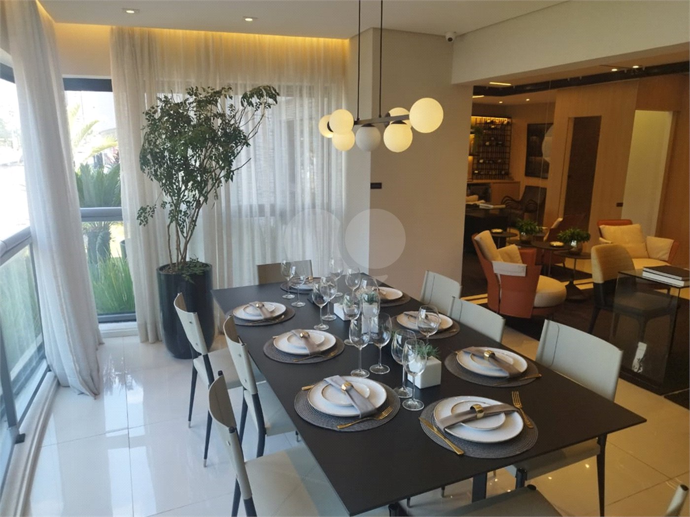 Apartamento à venda com 3 quartos, sendo 2 suítes, em Jardim das Acácias, São Paulo, SP