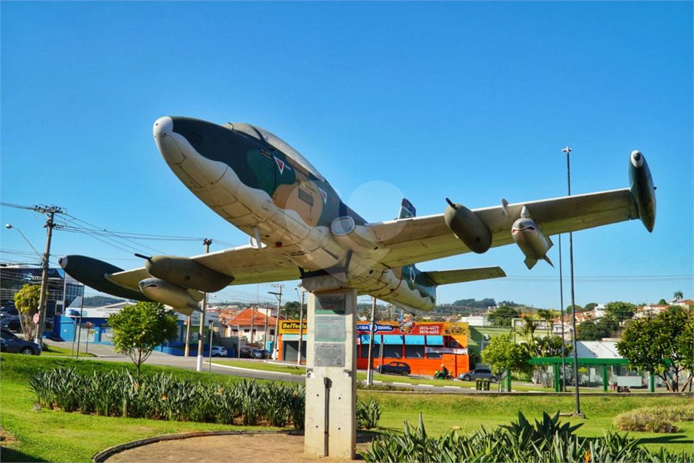 Casa à venda com 3 quartos no Centro, Vinhedo, SP