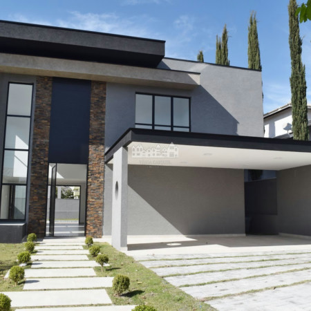Casa à venda com 4 suítes no condomínio Figueira Garden, Atibaia - SP