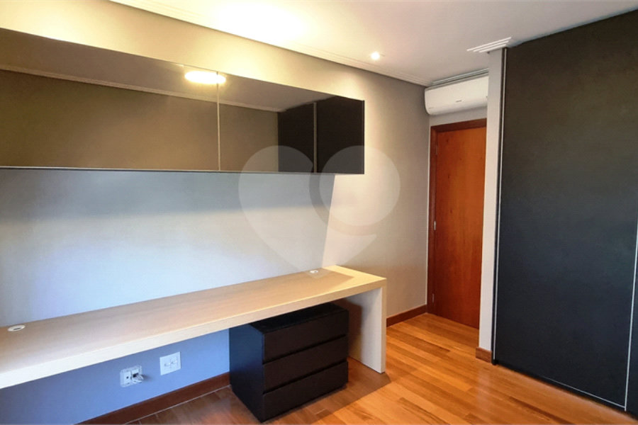 Apartamento à venda com 4 quartos, sendo 3 suítes, em Santana, São Paulo, SP