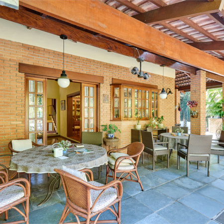 Casa à venda com 4 quartos, sendo 2 suítes, em Jardim Cordeiro, São Paulo, SP