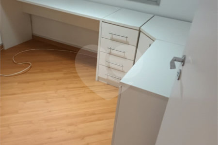 Apartamento à venda com 2 quartos em Vila Sofia, São Paulo, SP